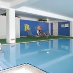 Mayfair Отель