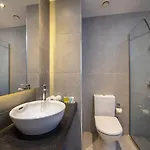 Mayfair 4*