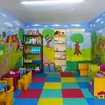 Mayfair 4* Пафос