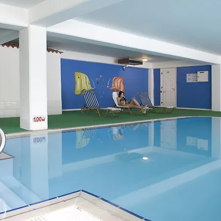 Mayfair ホテル