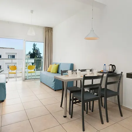 Smartline 4* Paphos