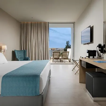 Mayfair 4*
