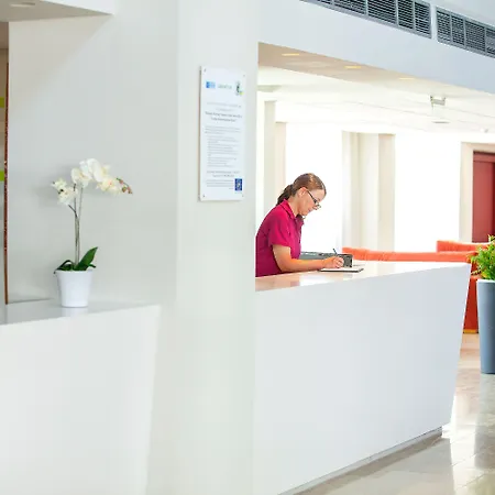 ホテル Mayfair 4*