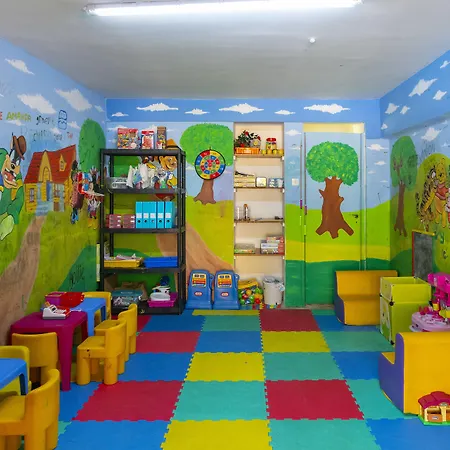 Mayfair 4* パ フォス