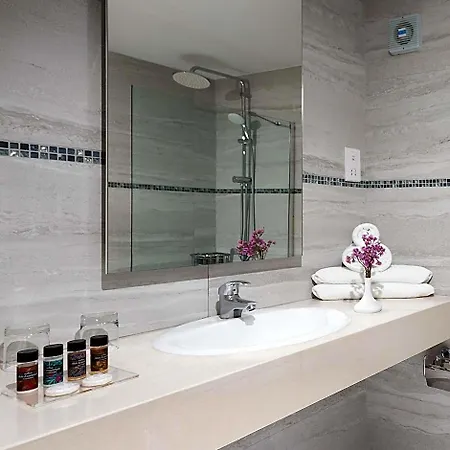 Smartline Hotel 4*