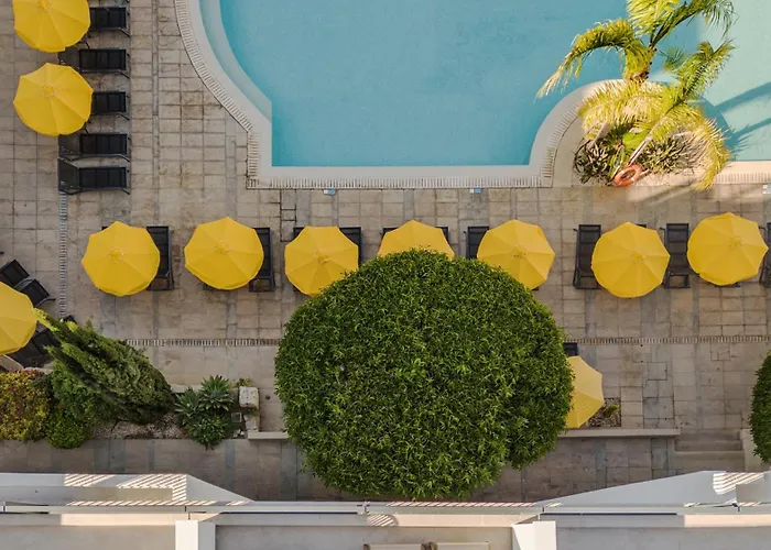 Mayfair Szálloda 4*