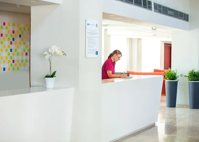 Szálloda Mayfair 4*